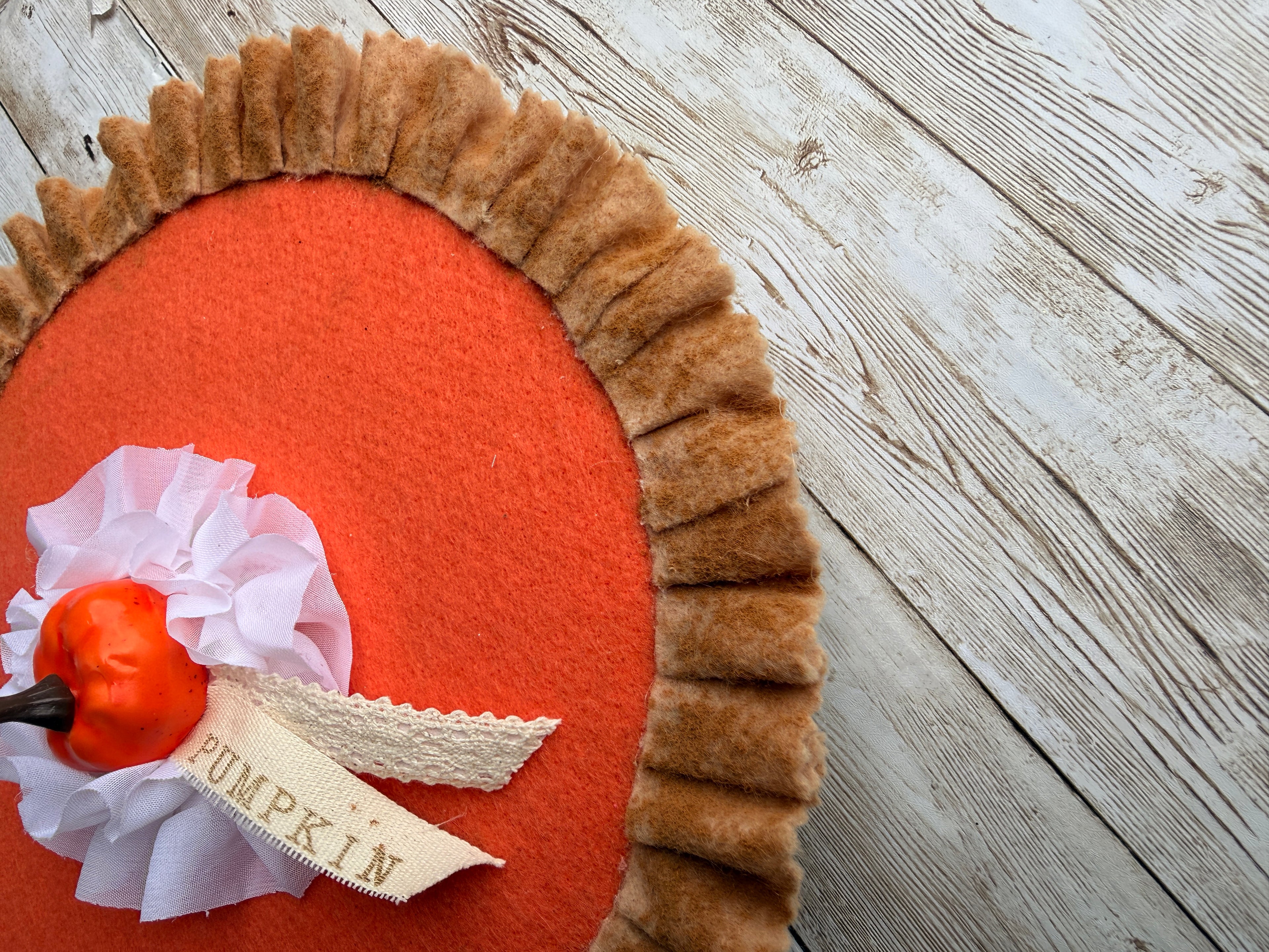 Fake pumpkin pie, faux pumpkin pie, faux pie, primitive pie, fake bake pies, wreath attachments, tiered tray decor, pumpkin pie