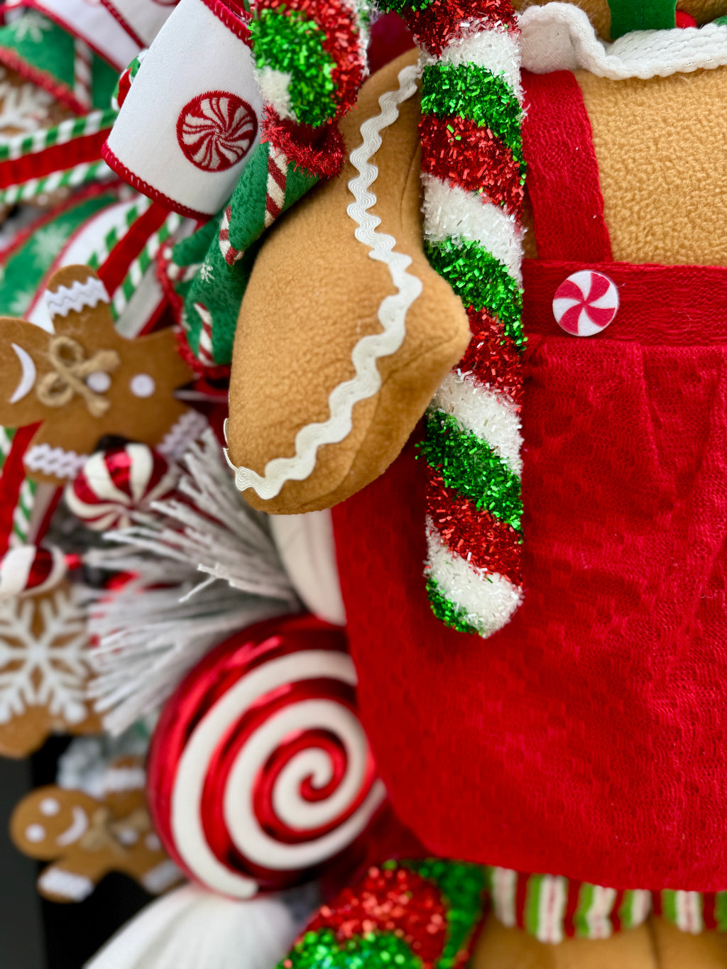 Whimsical Gingerbread Girl Christmas Wreath – Candyland Peppermint Front Door Decor