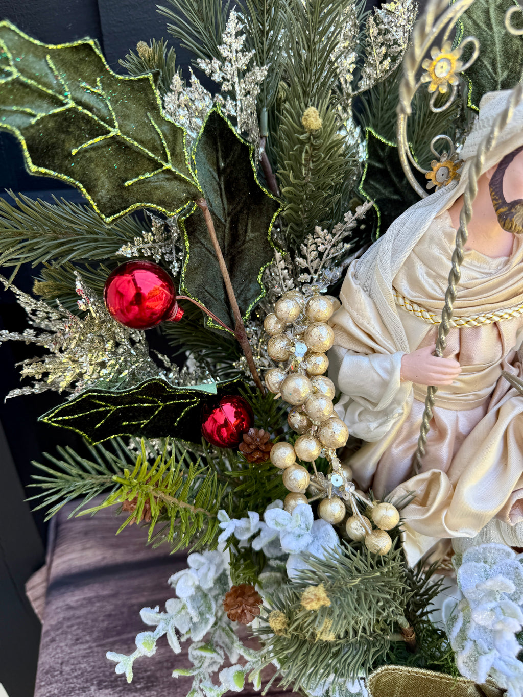 Elegant Holy Family Nativity Centerpiece - Christmas Decoration