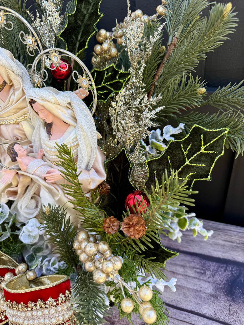 Elegant Holy Family Nativity Centerpiece - Christmas Decoration