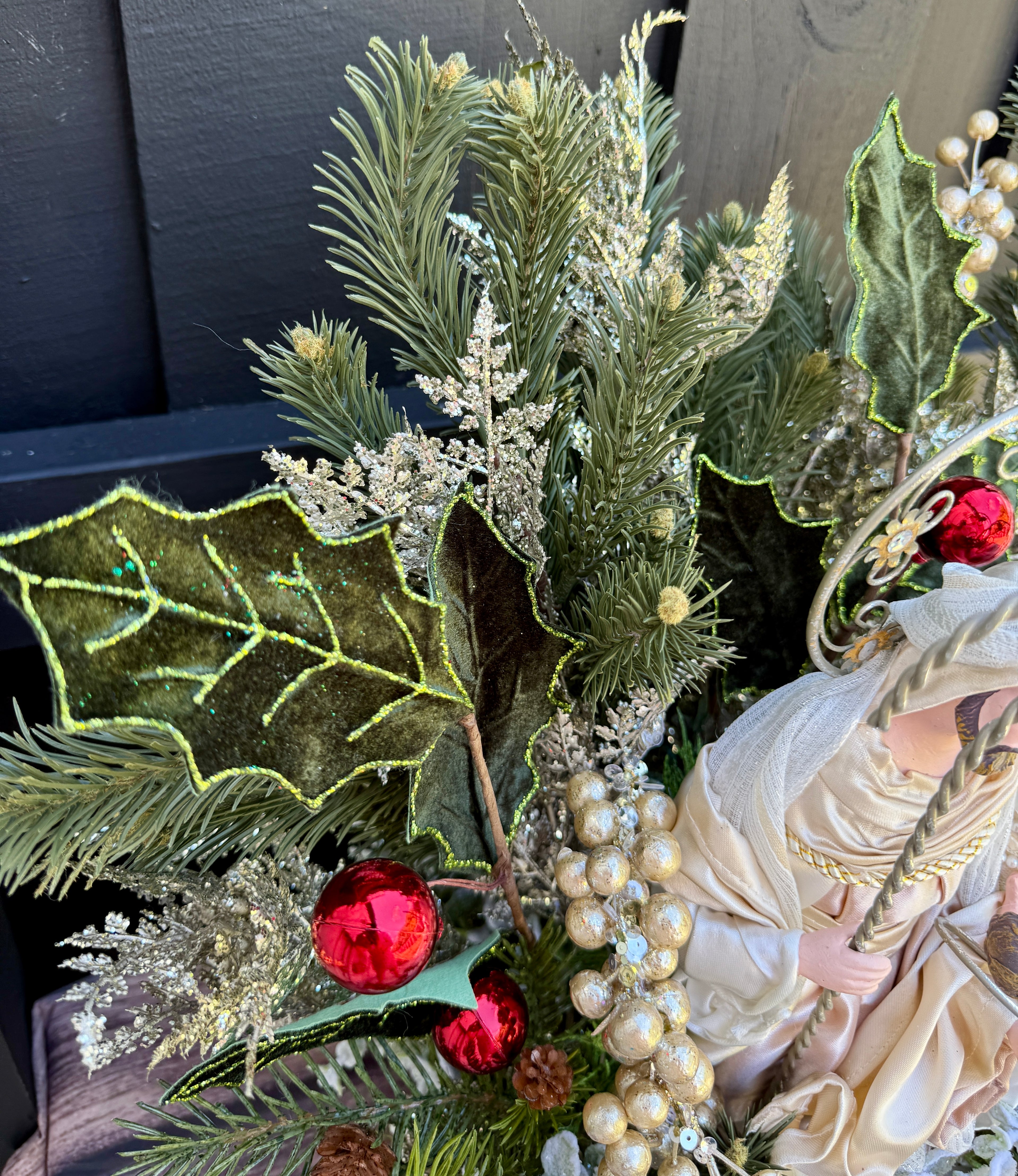 Elegant Holy Family Nativity Centerpiece - Christmas Decoration