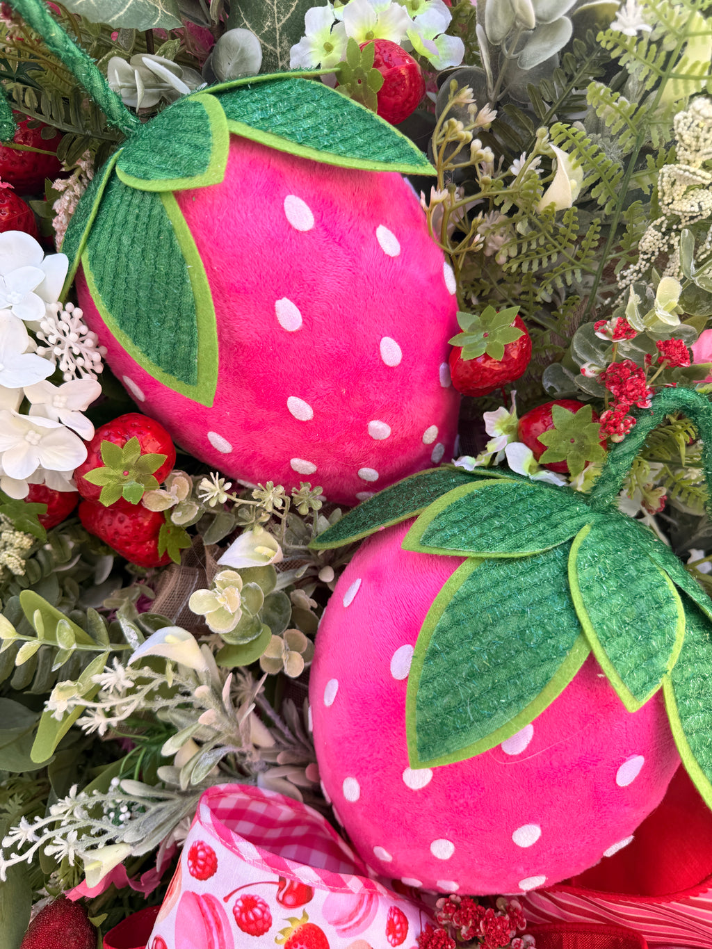 Strawberry Wreath, Farmhouse Fruit Door Decor