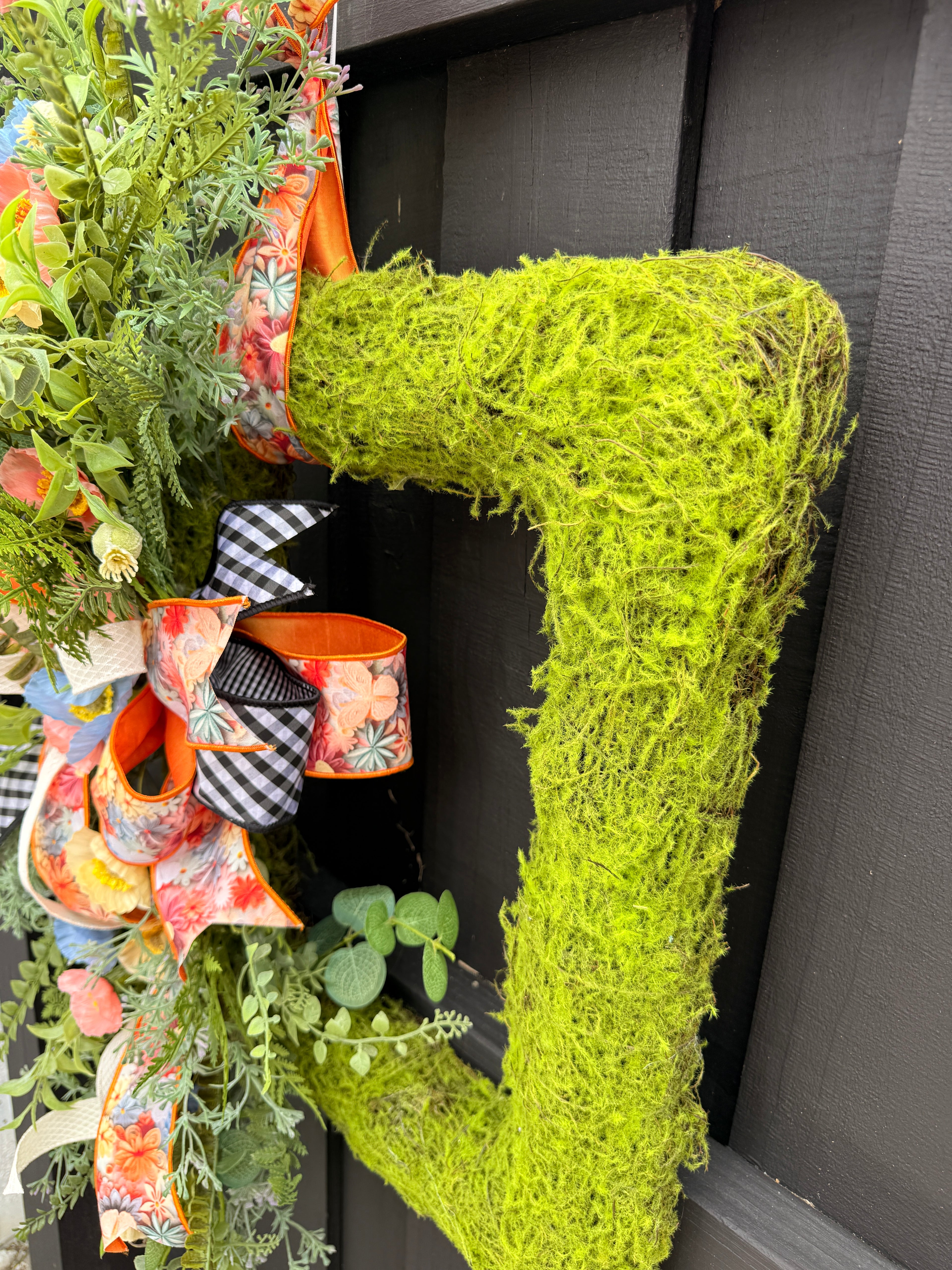 Spring Moss Wreath, Garden Style Wreath