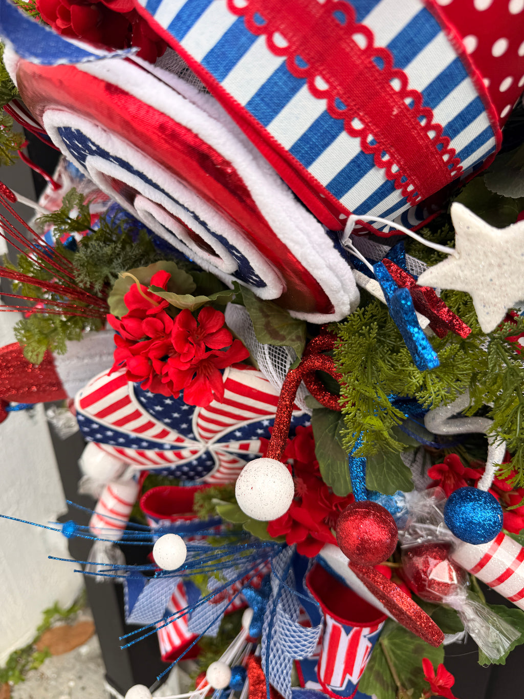 Patriotic Candy Land Swirl Wreath – Red, White & Blue Front Door Decor
