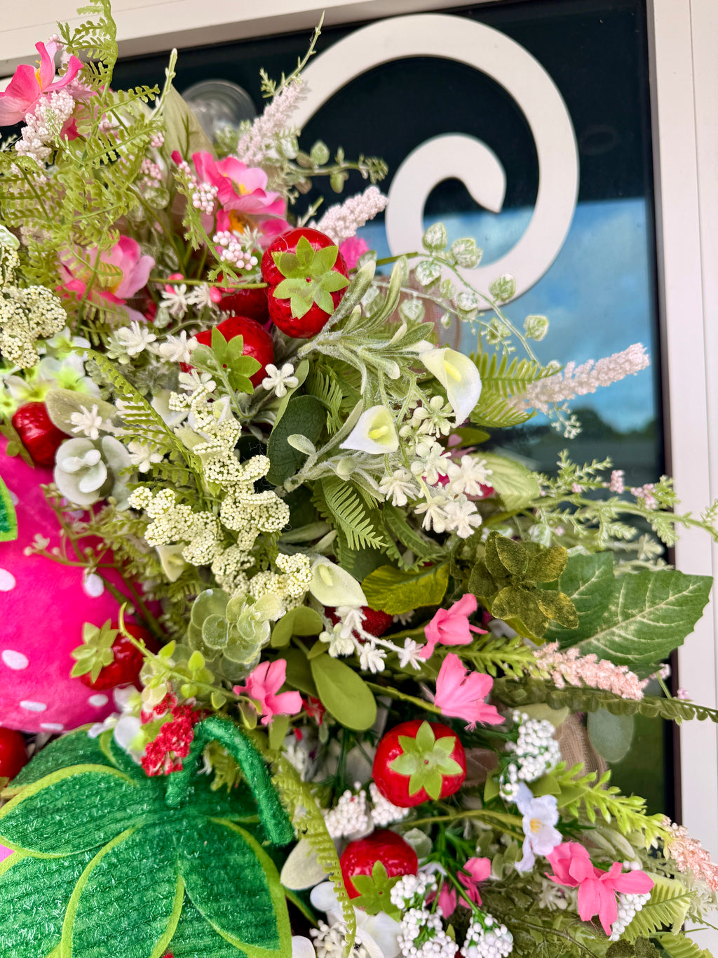 Strawberry Wreath, Farmhouse Fruit Door Decor