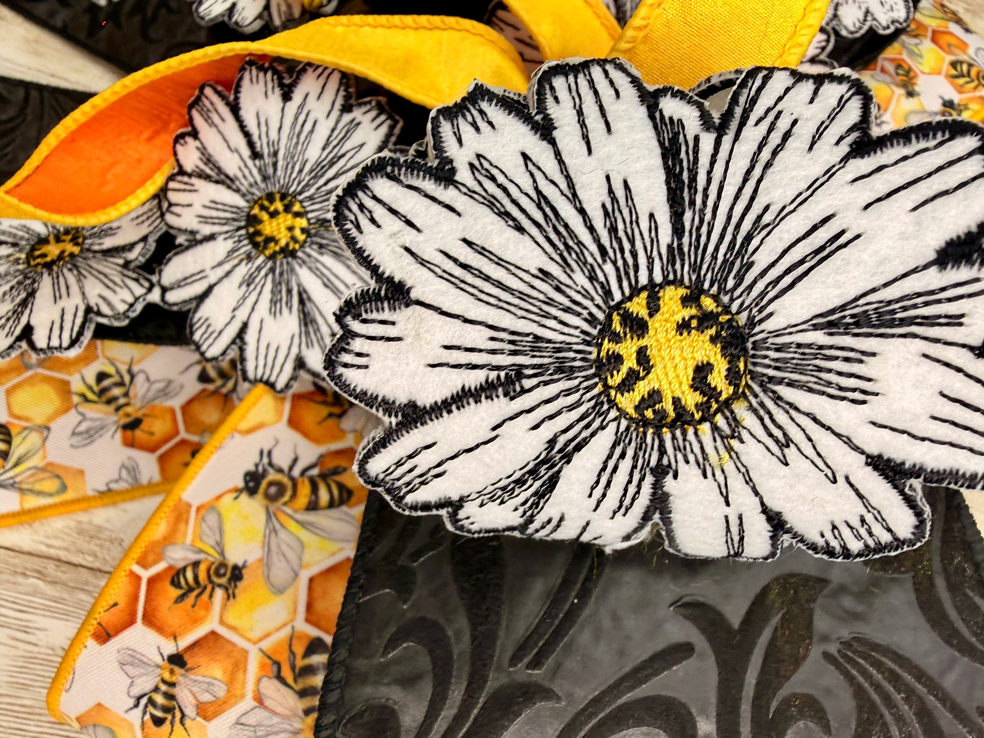 Oversized Bee & Daisy Ribbon Bow – Handmade Spring Summer Statement Bow for Wreaths & Door Decor