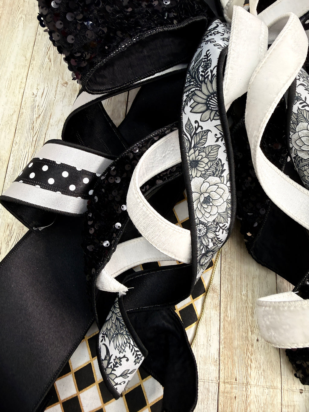 Extra Large Black and White Bow, Elegant Front Door Decor, Classic Wreath Bow, Neutral Porch Decor, Year Round Door Accent, Farmhouse Bow