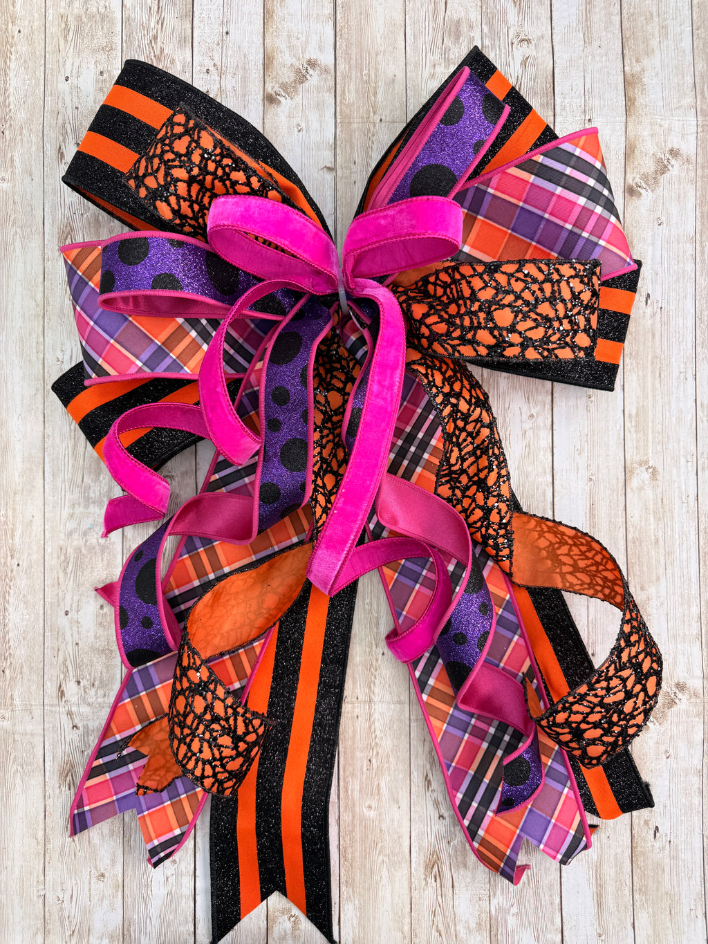 Extra Large Halloween Bow, Spooky Front Door Decor, Black Orange Wreath Bow, Witchy Porch Decor, Halloween Door Hanger Accent, Fall Bow