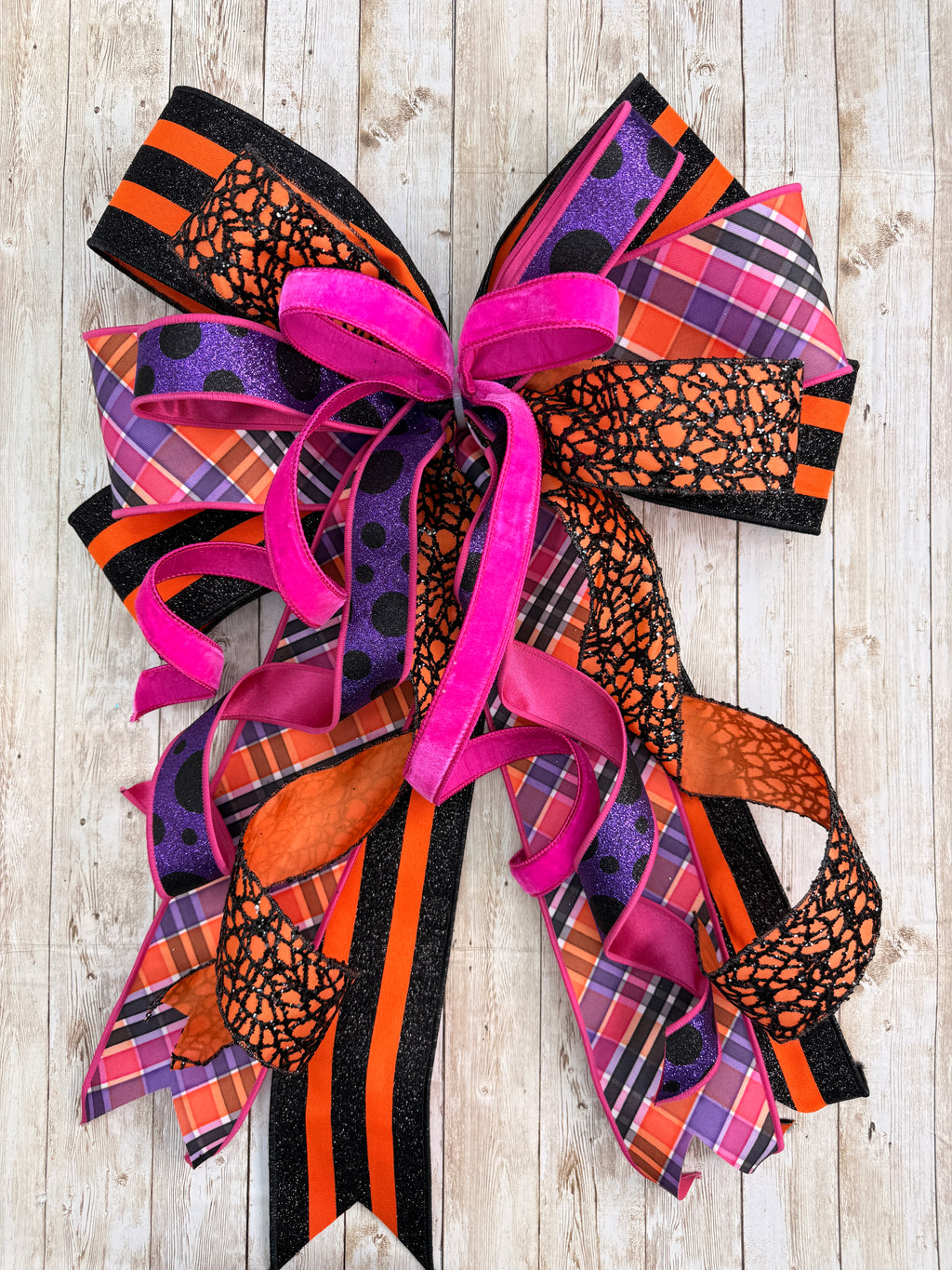 Extra Large Halloween Bow, Spooky Front Door Decor, Black Orange Wreath Bow, Witchy Porch Decor, Halloween Door Hanger Accent, Fall Bow