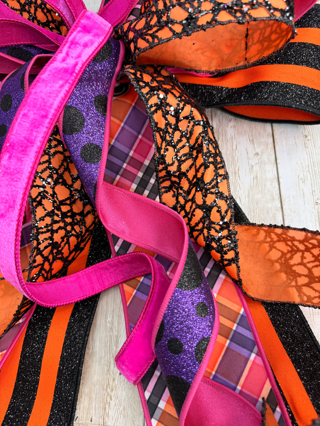 Extra Large Halloween Bow, Spooky Front Door Decor, Black Orange Wreath Bow, Witchy Porch Decor, Halloween Door Hanger Accent, Fall Bow